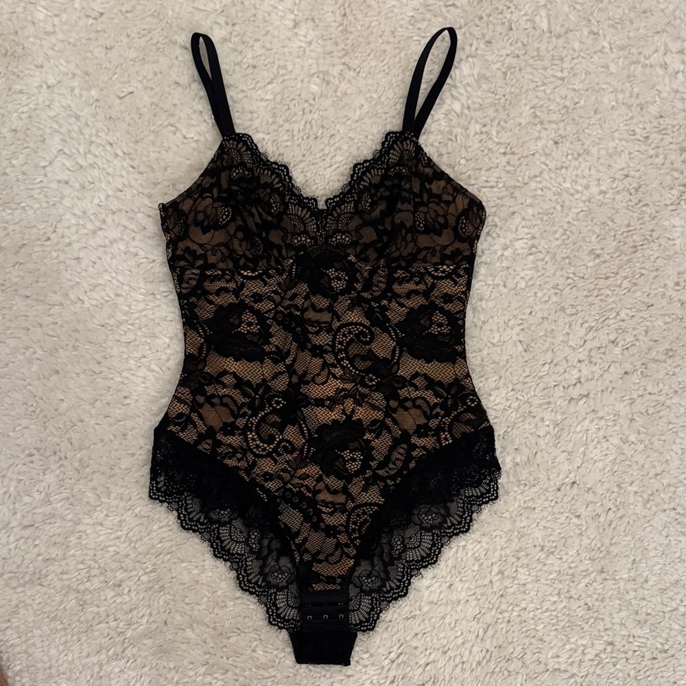 Pinsy Black Lace Bodysuit